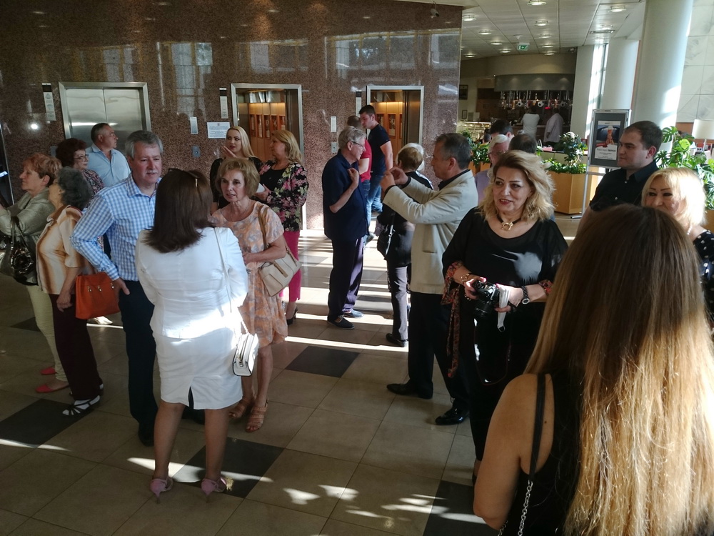 Azeri festemnyek a fiatal muveszek galeriajaban 2016 junius 4